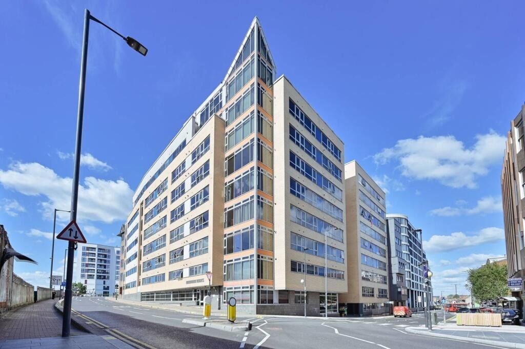 Property photo 1 of 6 4557600