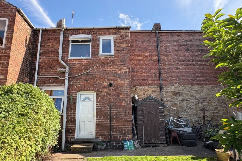Property photo 3 of 8 Picture No. 28