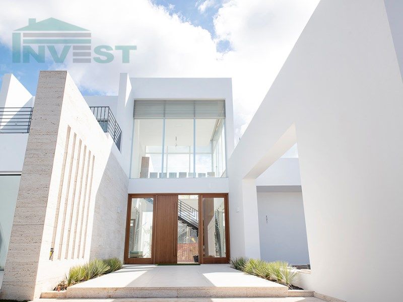 Property photo 3 of 34