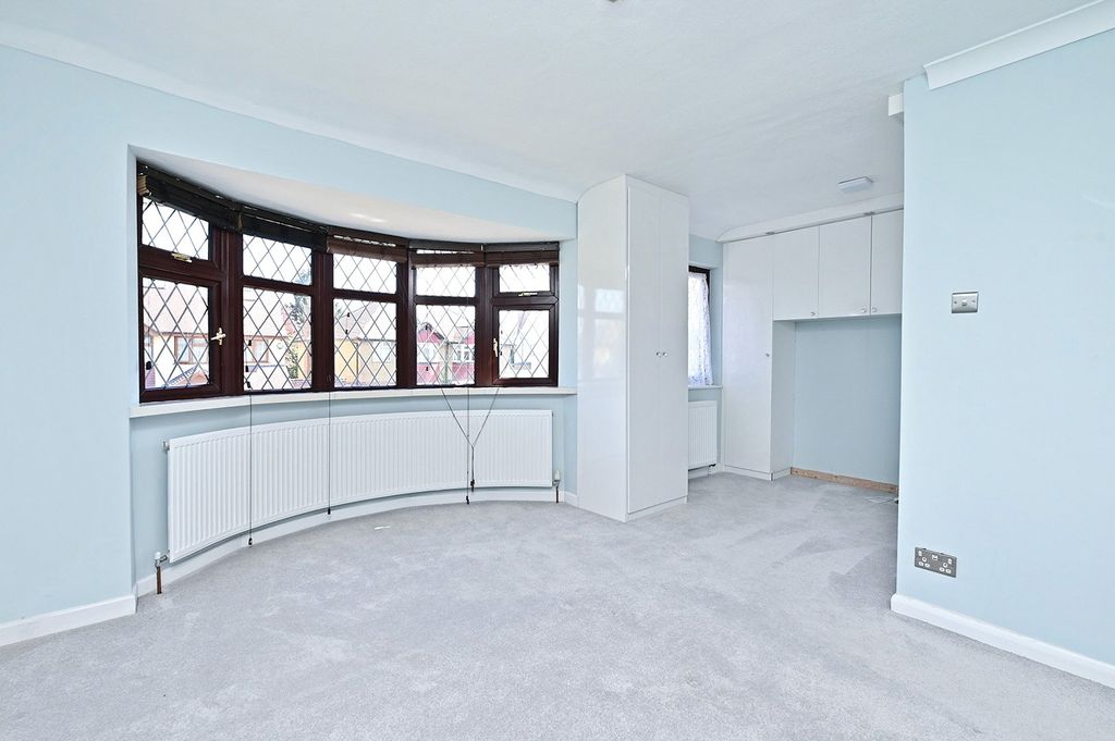 Property photo 2 of 19 Picture No. 23