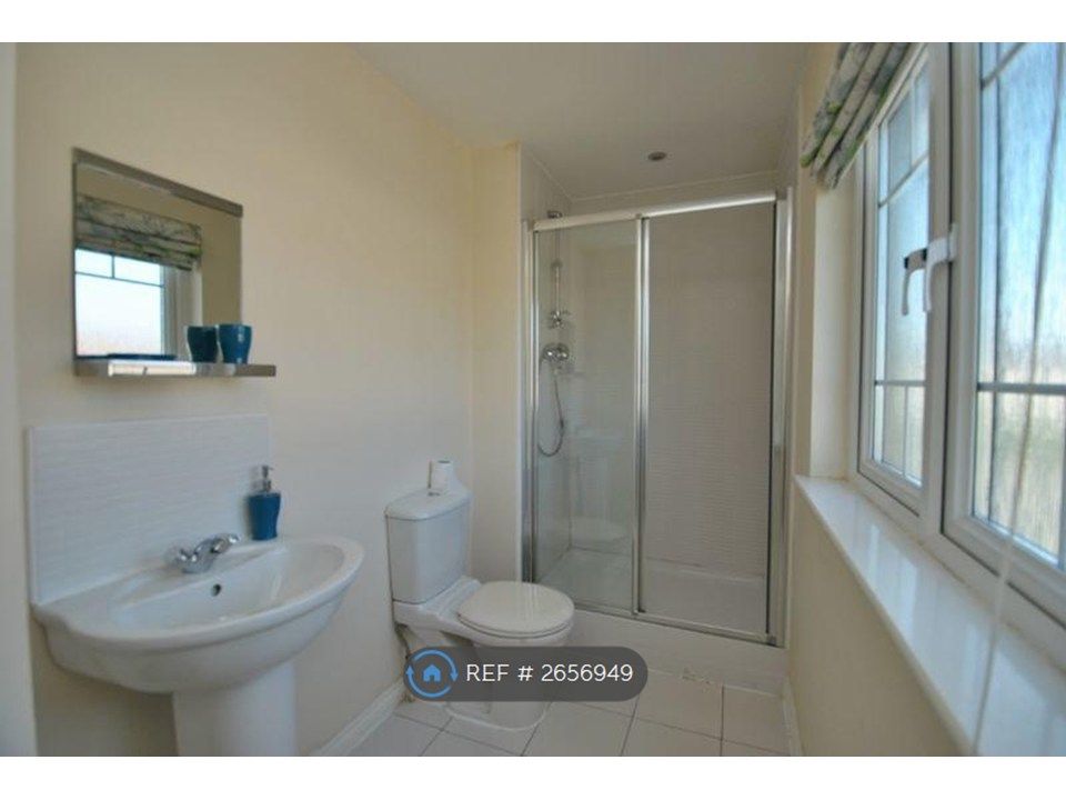 Property photo 3 of 5