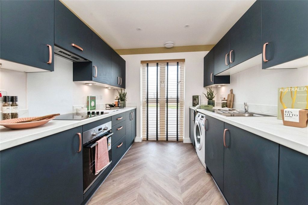 Property photo 3 of 19 Picture No. 15