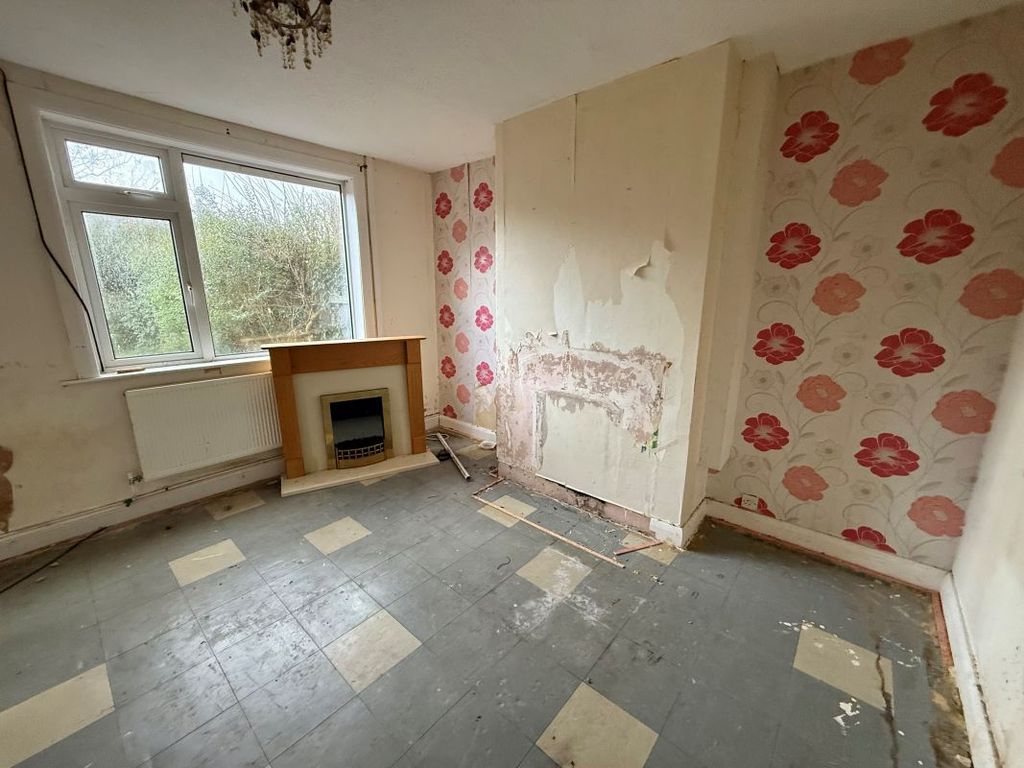 Property photo 3 of 9 Image 3