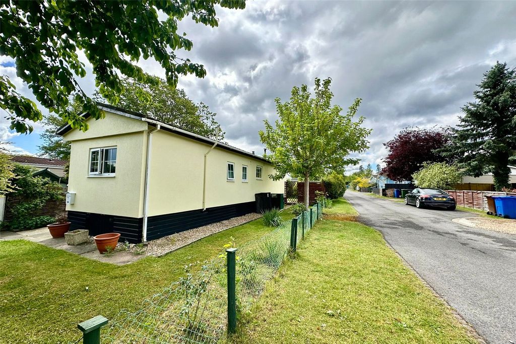 Property photo 1 of 16 Picture No. 14