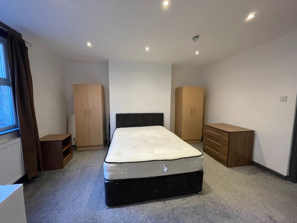 Property photo 3 of 8 Picture No. 03