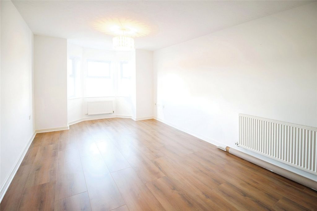 Property photo 2 of 9 Picture No. 26