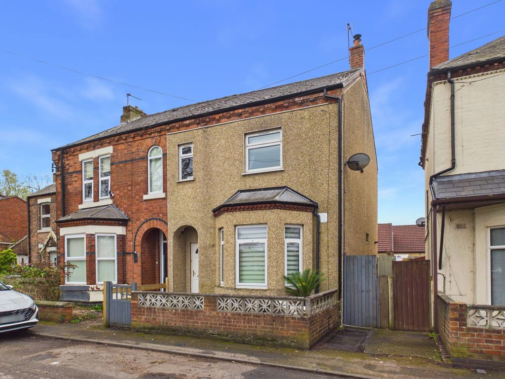 Property photo 1 of 14 Front