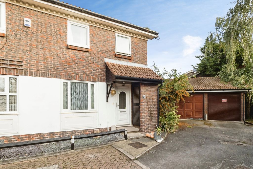Property photo 1 of 18 Pbox-Img.Jpg