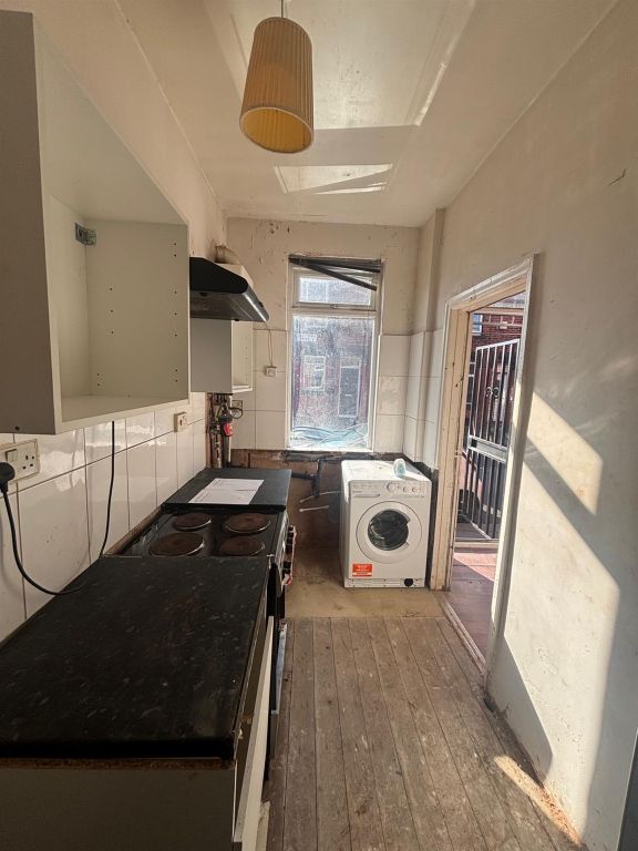 Property photo 3 of 6