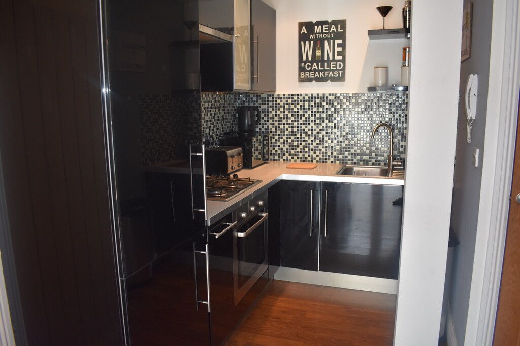 Property photo 2 of 8 Kitchen