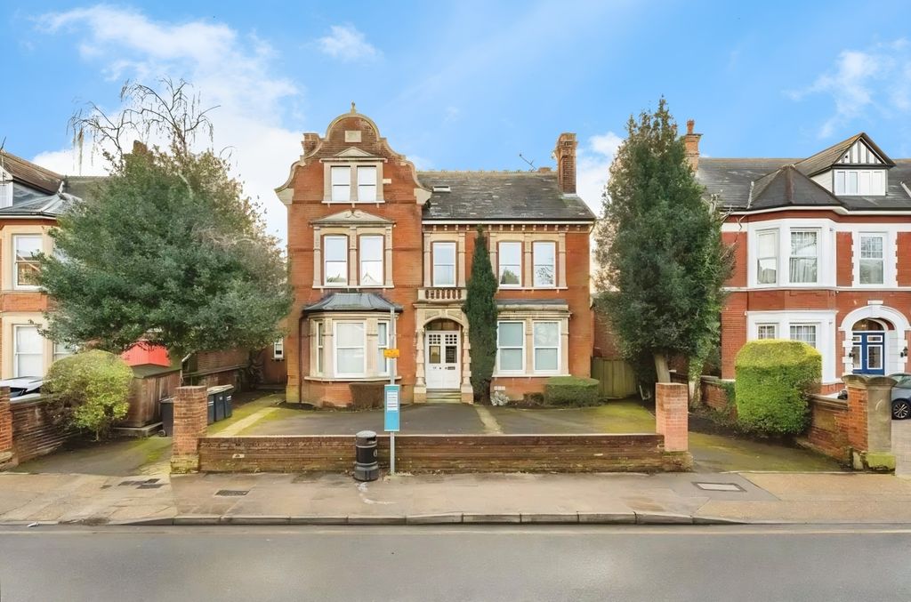 Property photo 1 of 25 External