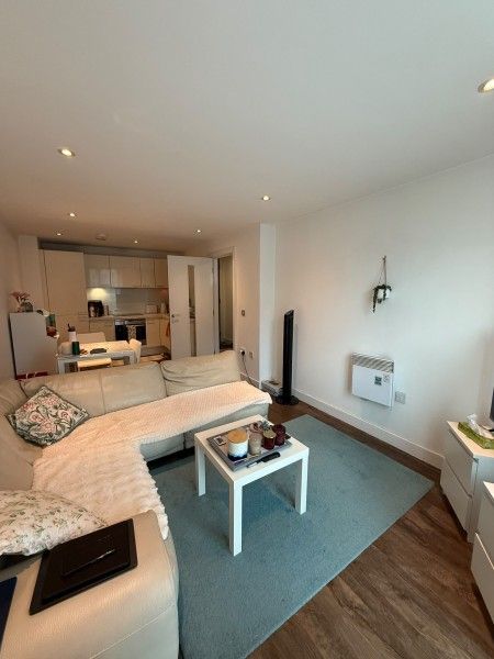 Property photo 2 of 8