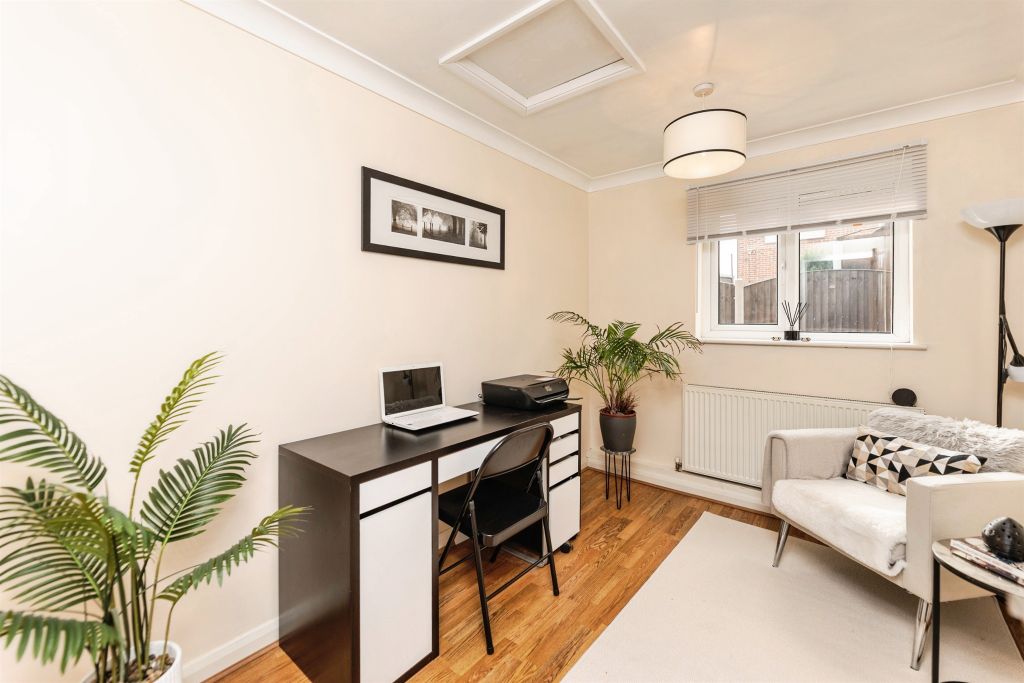 Property photo 3 of 21