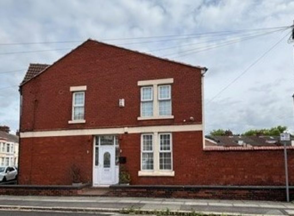Property photo 1 of 11