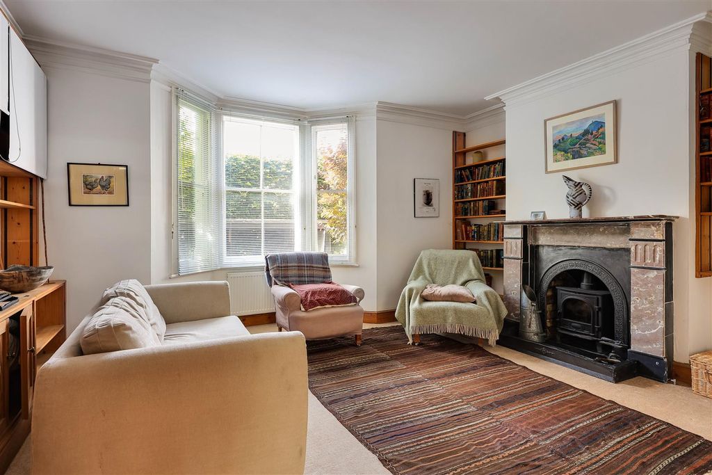 Property photo 3 of 33 Img (2).Jpg