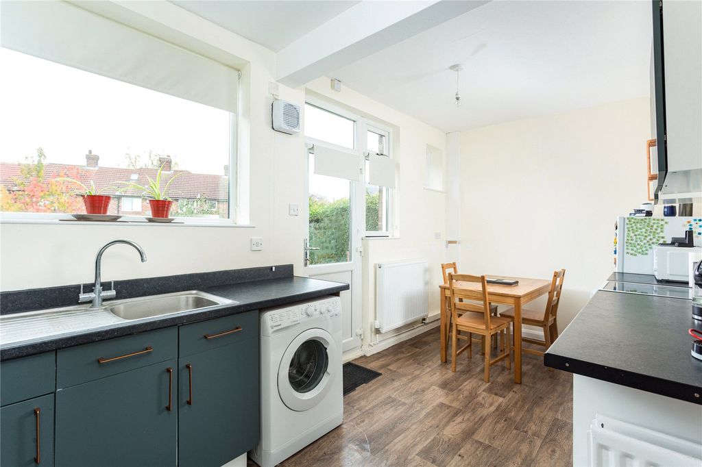 Property photo 3 of 14 Photos