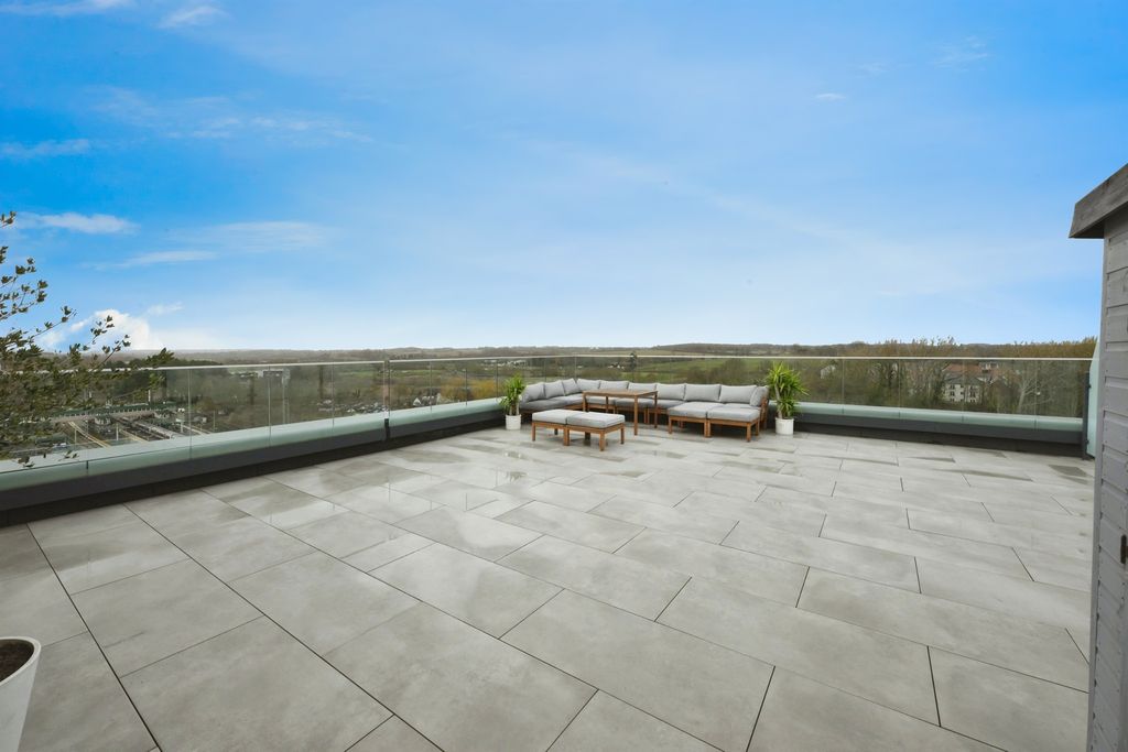 Additional image 14 of 1 bed flat for saleEdinburgh Gate, Harlow CM20