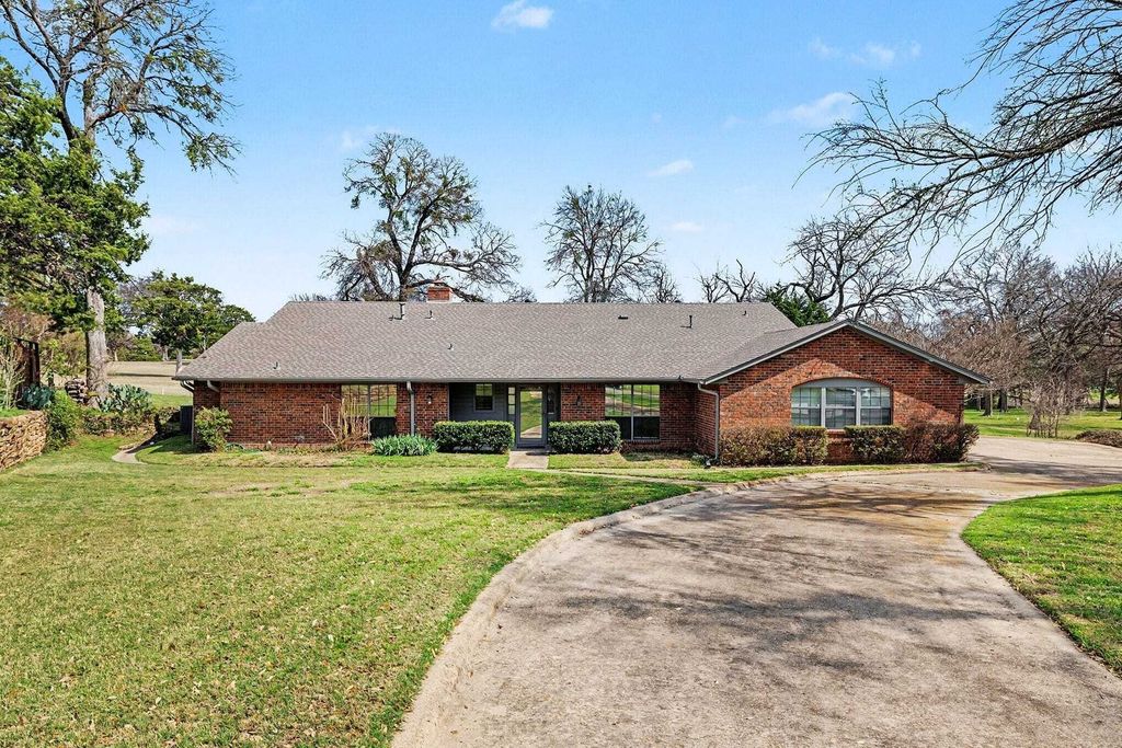 Property photo 1 of 31