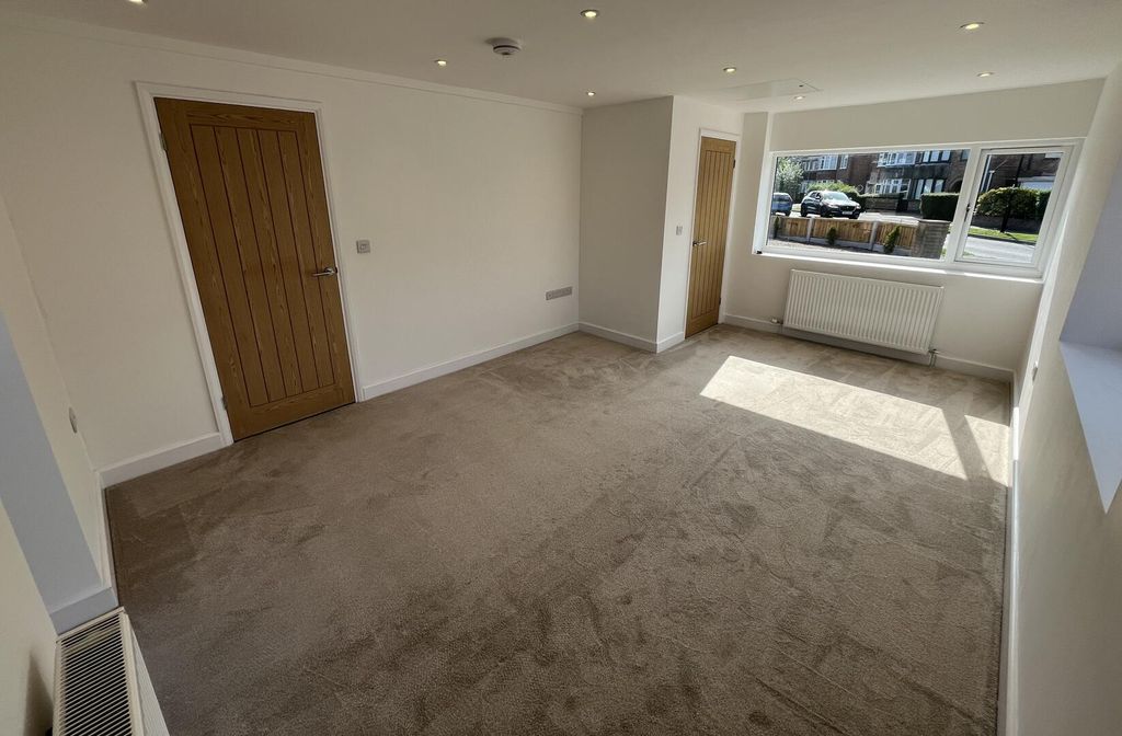 Property photo 2 of 10 Living Room