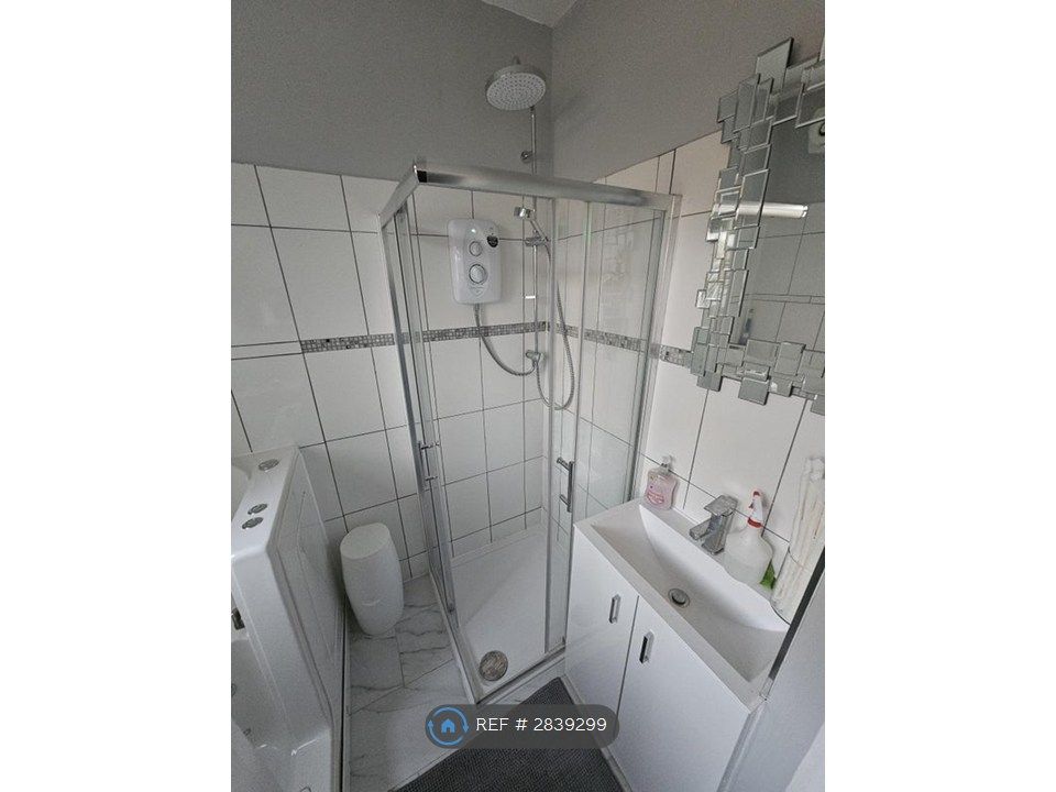 Property photo 3 of 10 1st Floor Bathroom