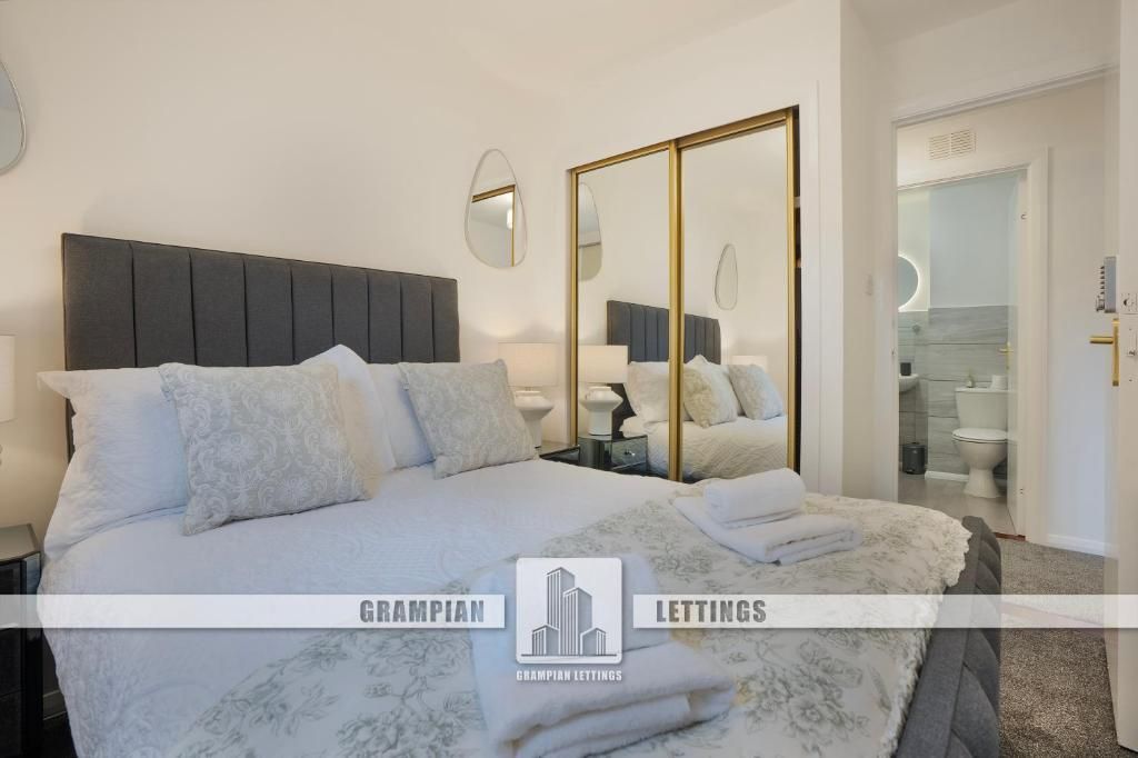 Property photo 3 of 25