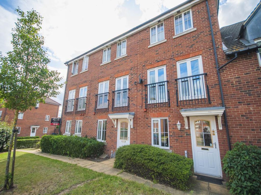 Property photo 1 of 9 Front