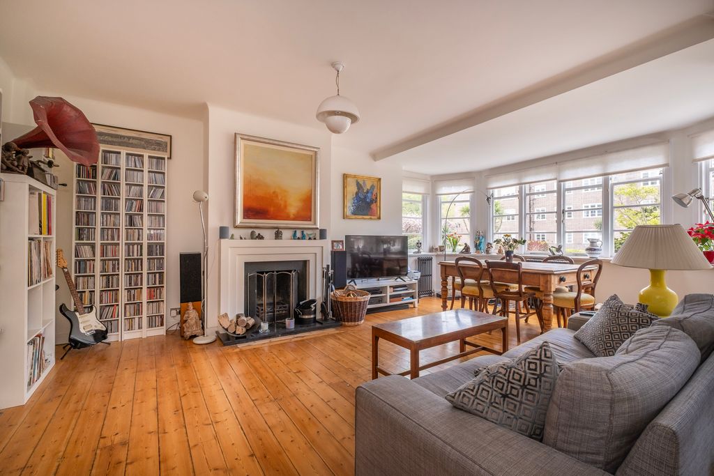 Property photo 2 of 14