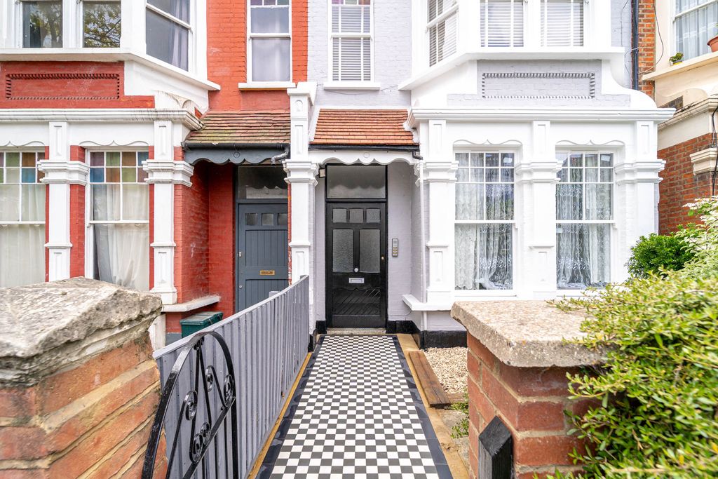 Property photo 1 of 12 Ndb06338-Edit