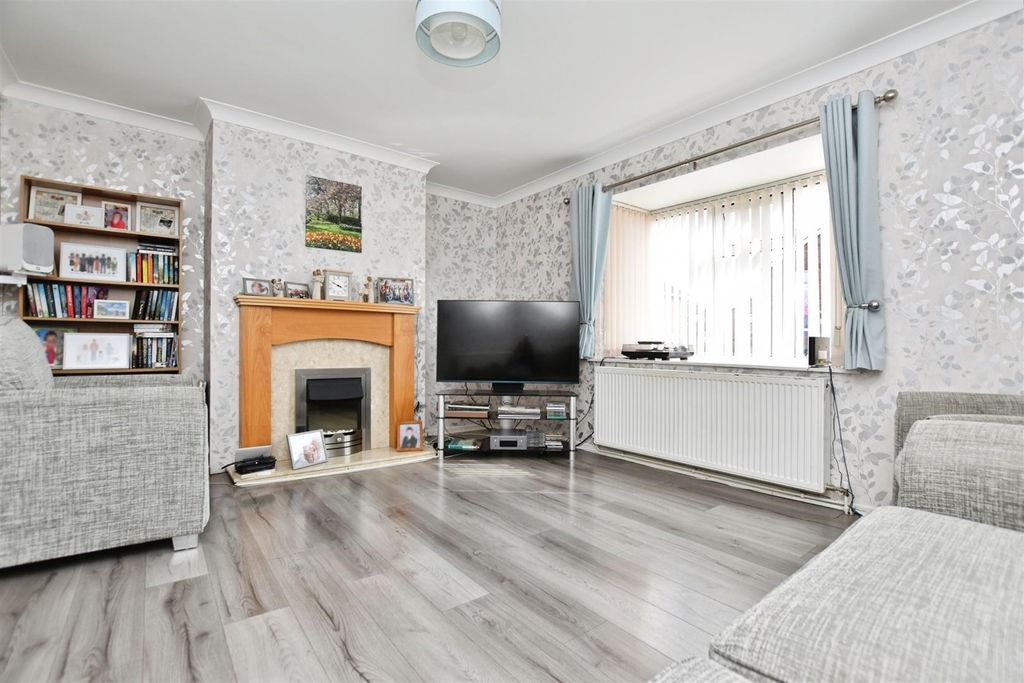 Property photo 1 of 18 8c13Bcc0-Lounge 20Bb.Jpg
