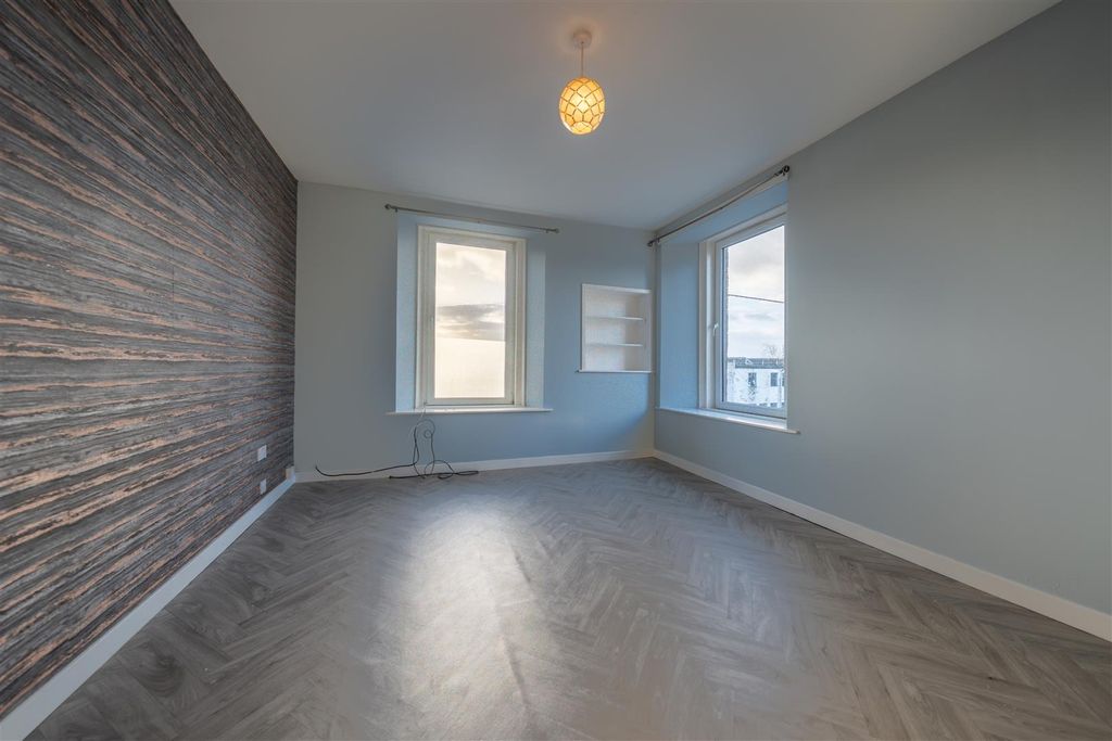 Property photo 3 of 17 Grantsland.Jpg