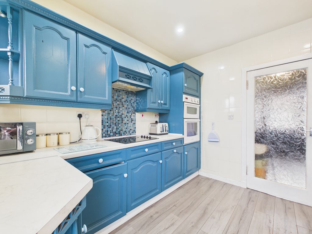 Property photo 3 of 25 Cam05526G0-Pr0114-Still007