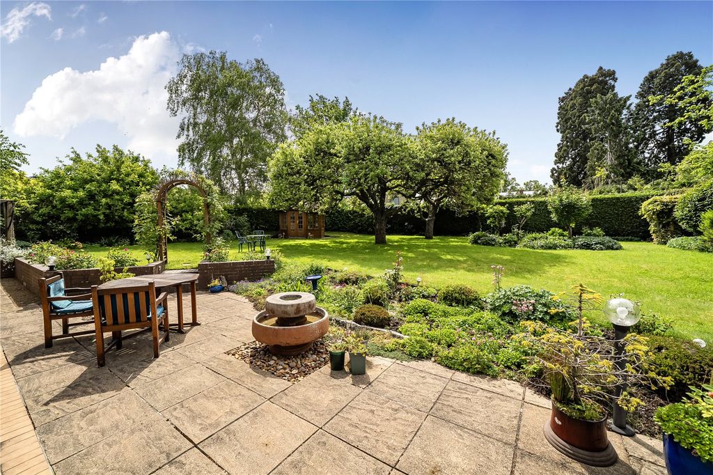 Property photo 2 of 21 Picture No. 01