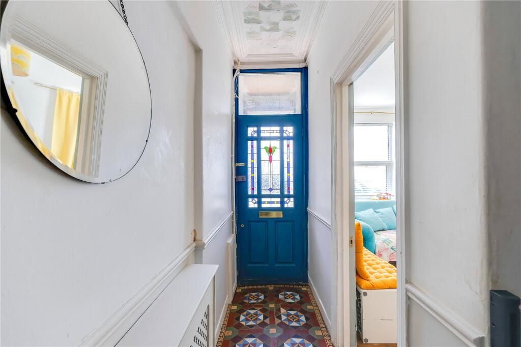 Property photo 2 of 29