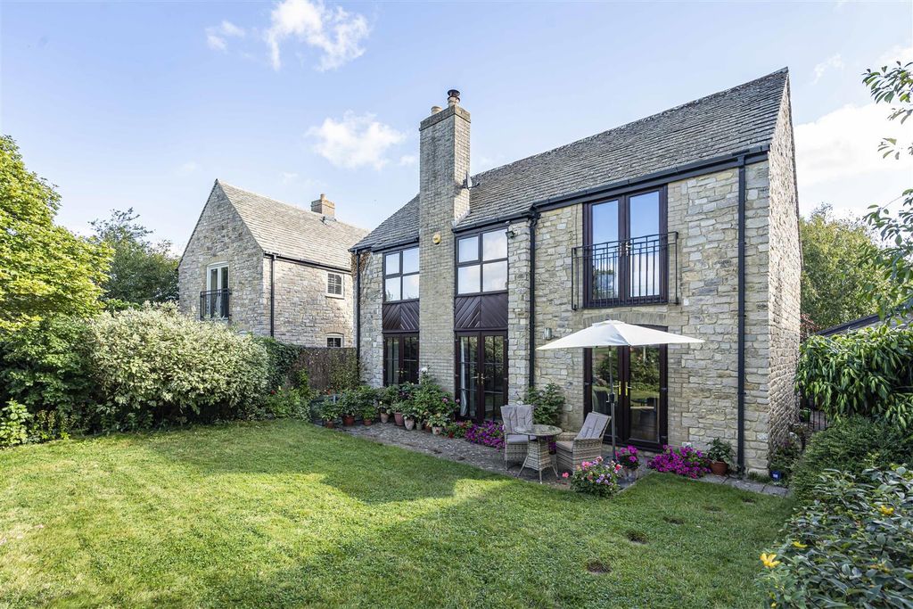 Property photo 1 of 35 38_61974.Jpg