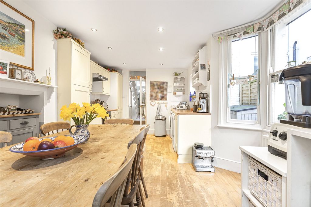 Property photo 3 of 12 Picture No. 13