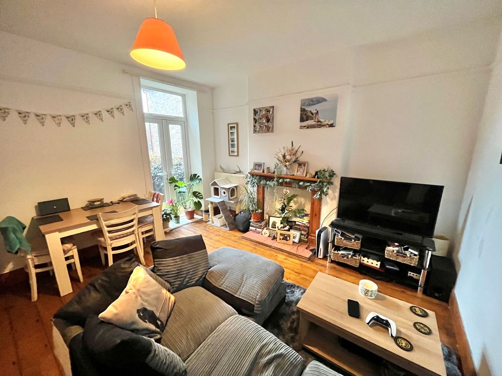 Property photo 2 of 7