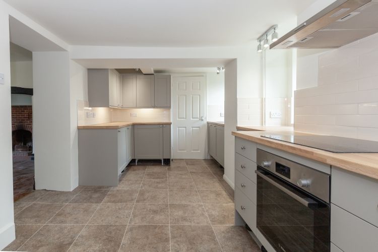 Property photo 3 of 9 237920