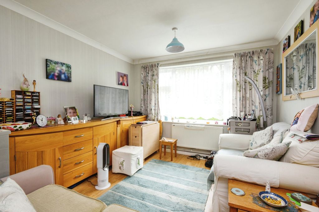 Property photo 3 of 14 Photography