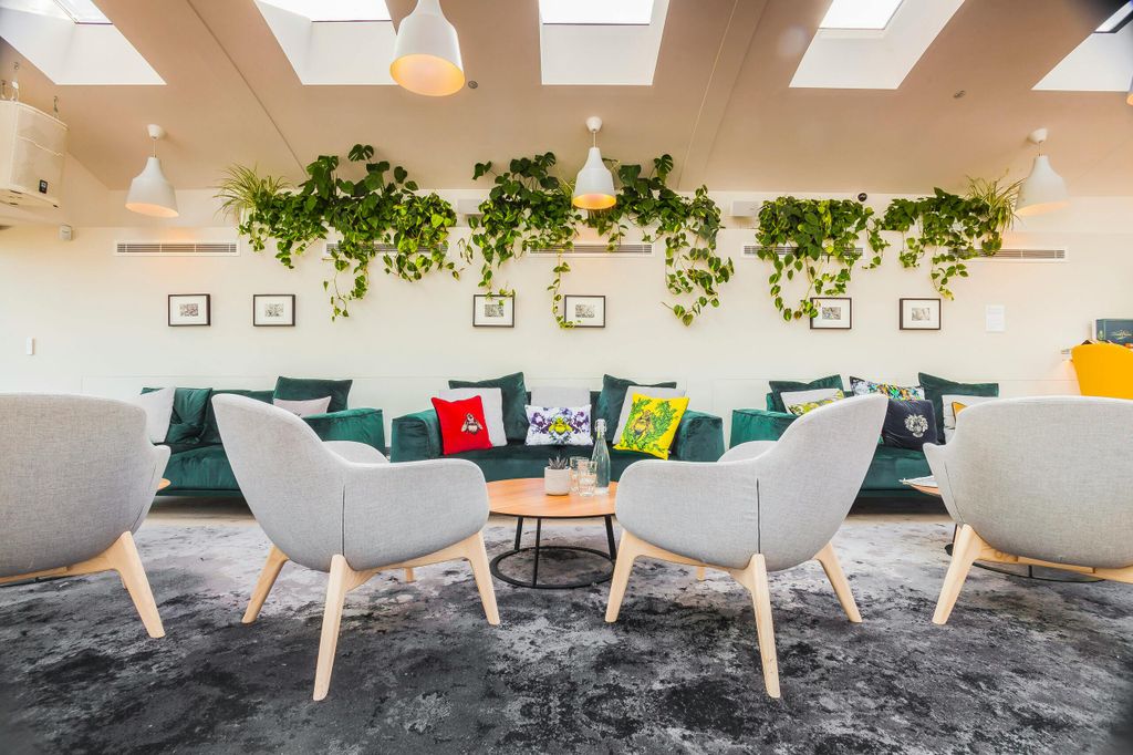 Property photo 3 of 6 3. Lounge.Jpg