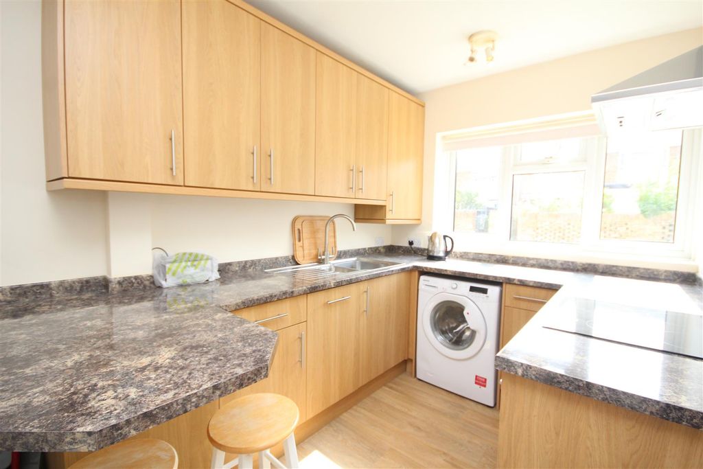 Property photo 2 of 6 Img_5616.Jpg