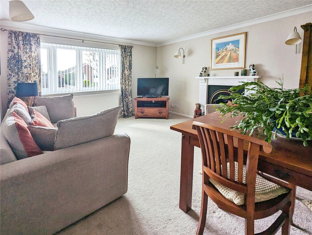 Property photo 3 of 7 Picture No. 12