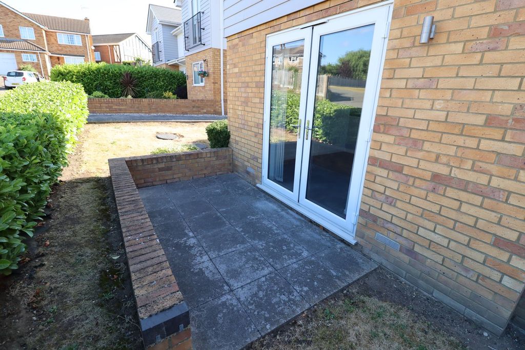Property photo 3 of 11