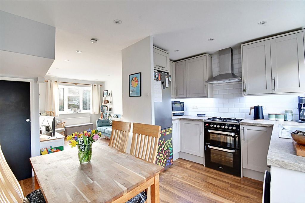 Property photo 2 of 21 Dining Area 2.Jpg