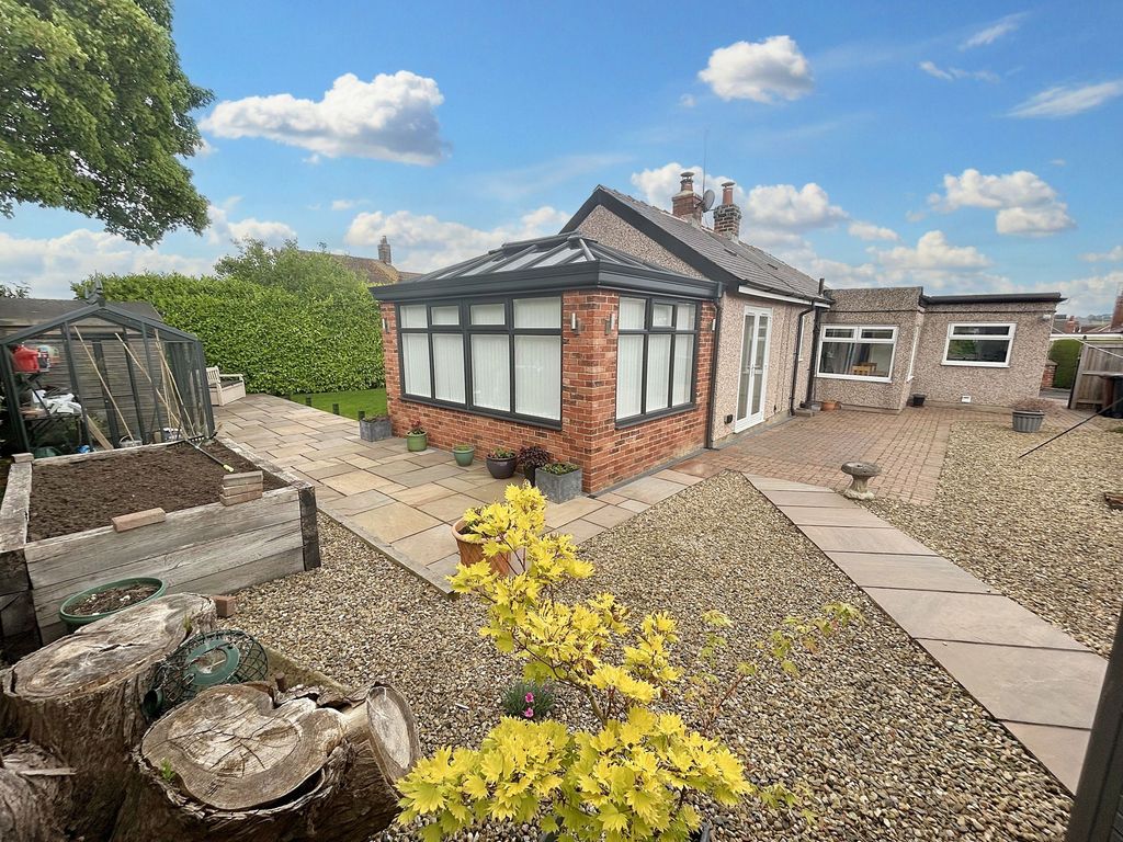Property photo 2 of 21