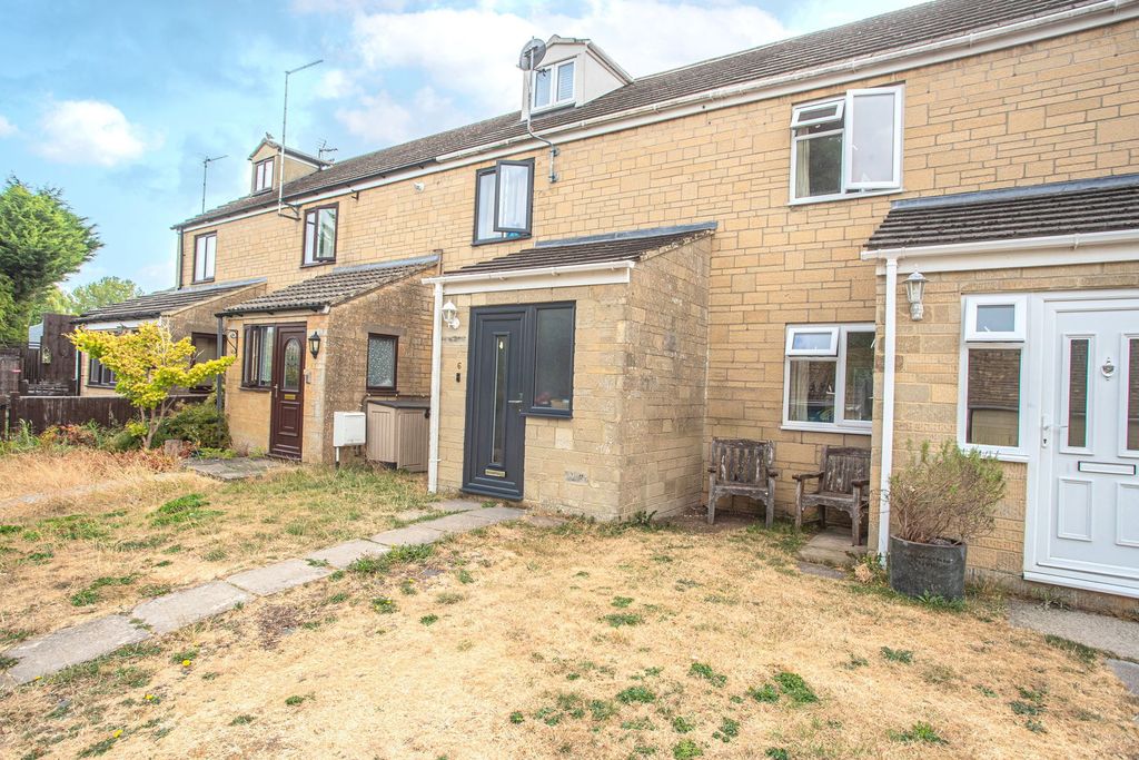 Property photo 1 of 11