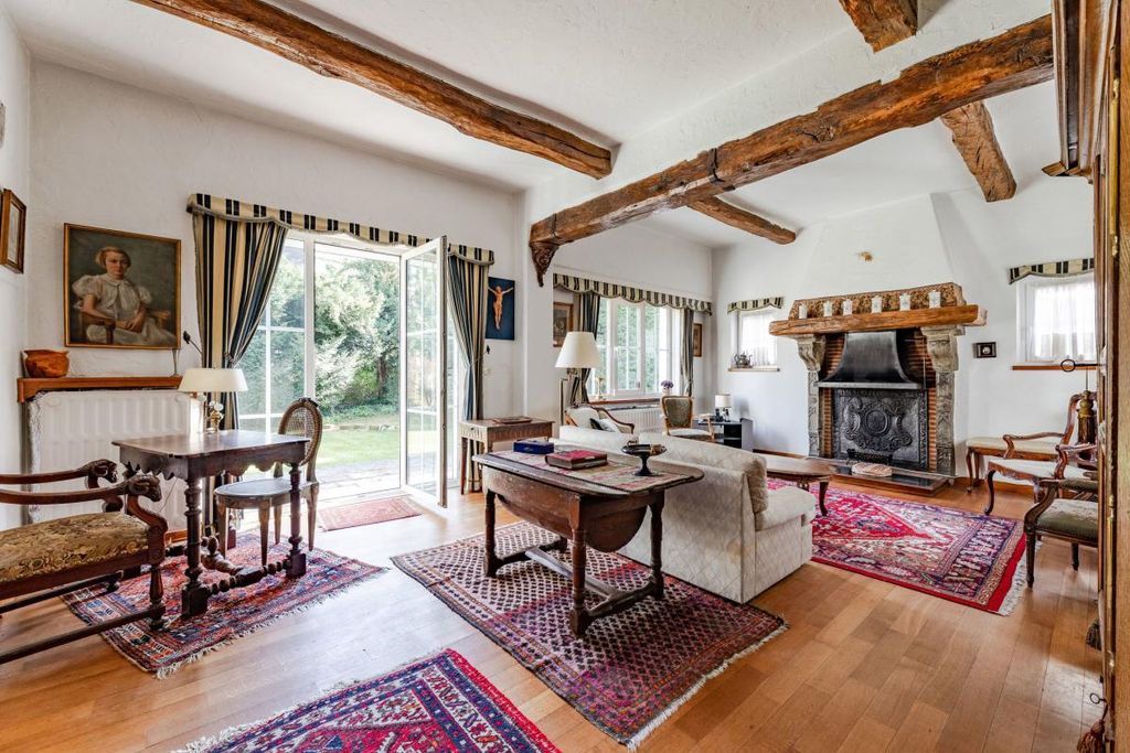 Property photo 3 of 14