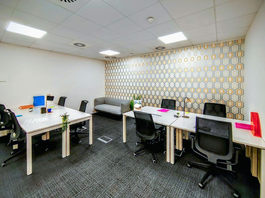 Property photo 2 of 5 8.Jpg