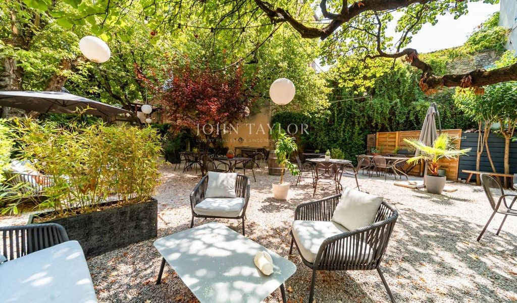 Property photo 1 of 20 17th-Century Private Mansion For Sale In Pernes-Les-Fontaines Provence.