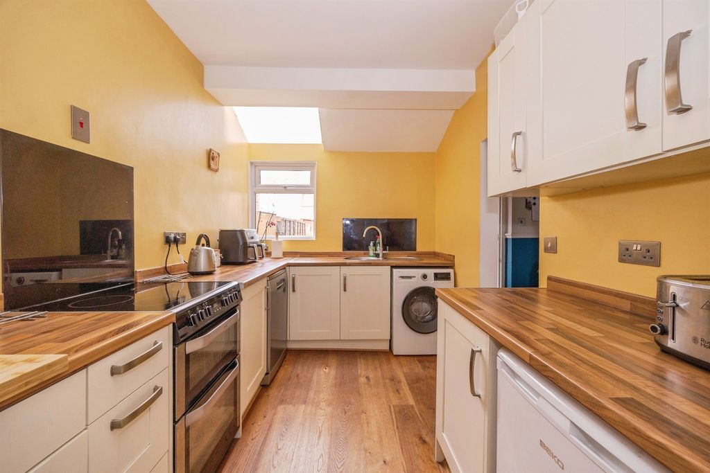 Property photo 3 of 15