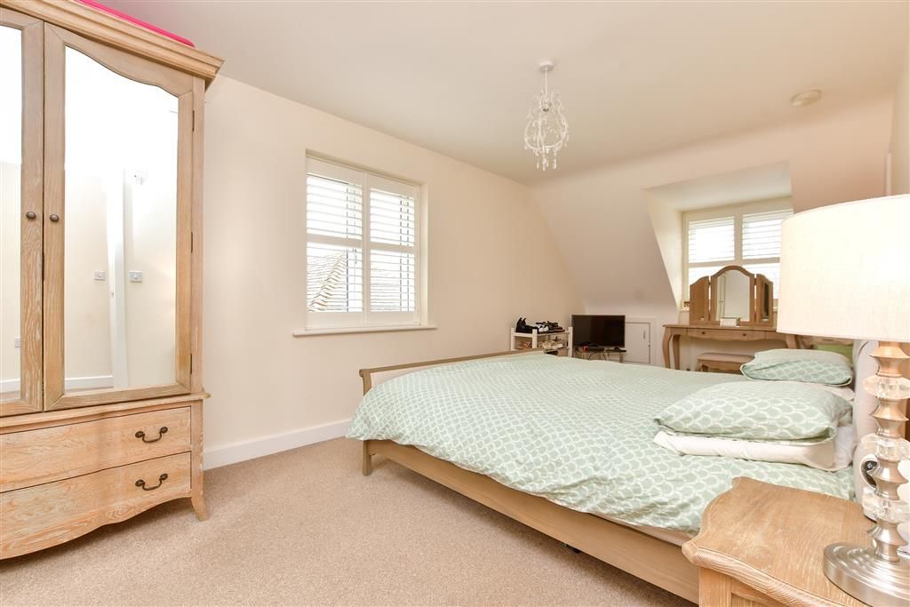 Property photo 1 of 15 Bedroom 1